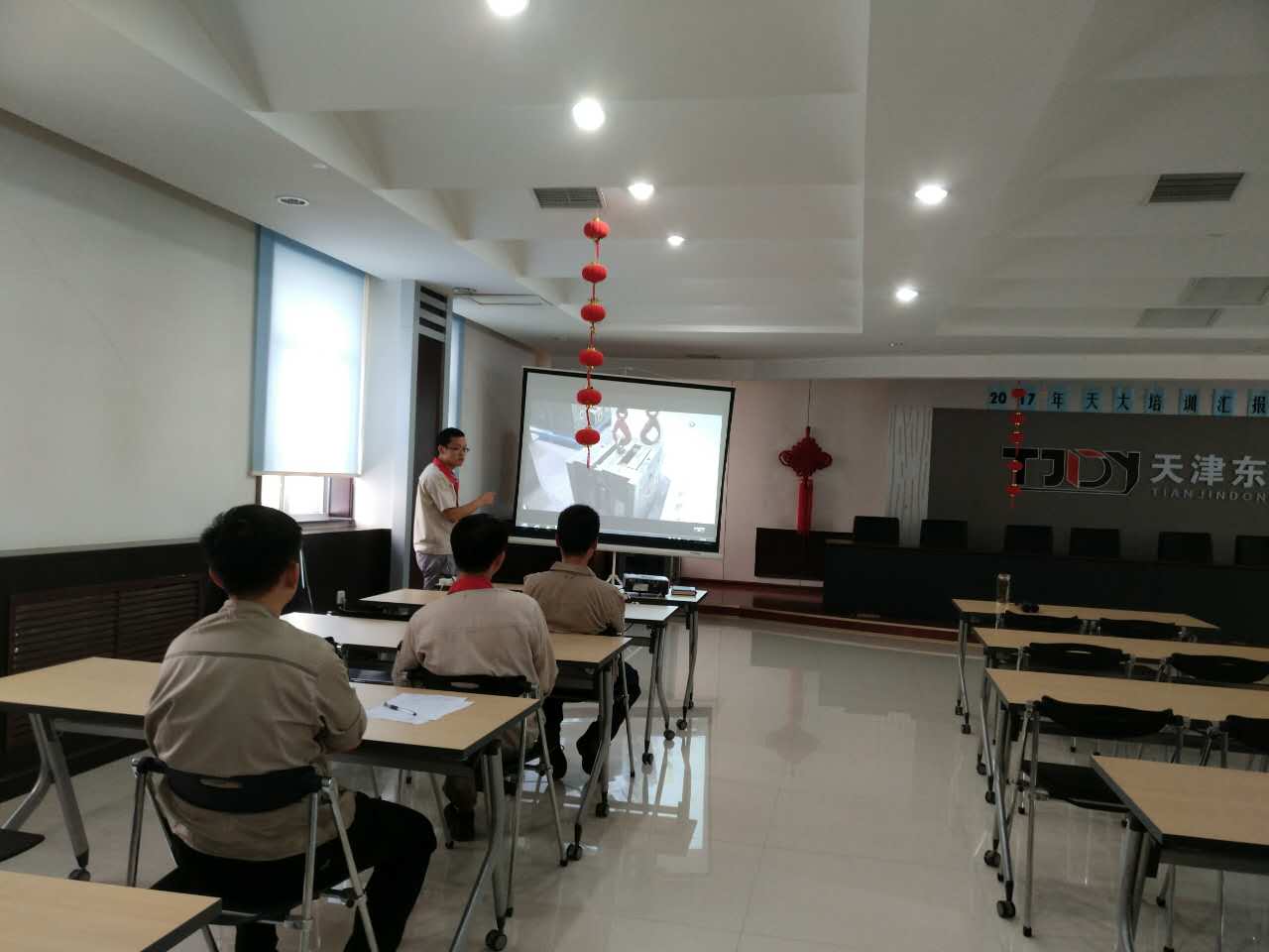 叉车安全培训-1.jpg